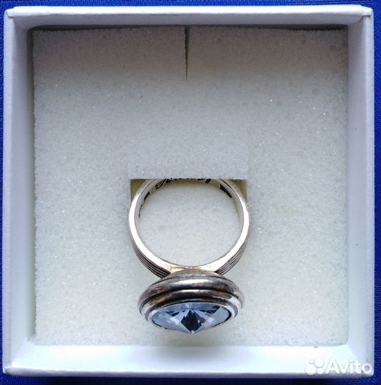 Кольцо Jenavi Эмбаси