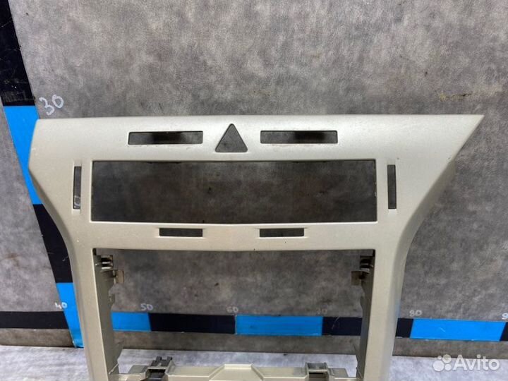 Рамка магнитолы Opel Astra H 1.6 Z16XER easytronic