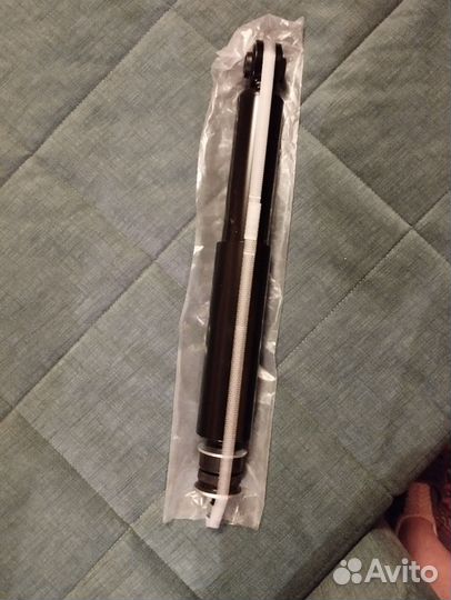 Задний амортизатор