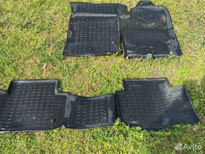 Коврики в салон SsangYong Rexton 2