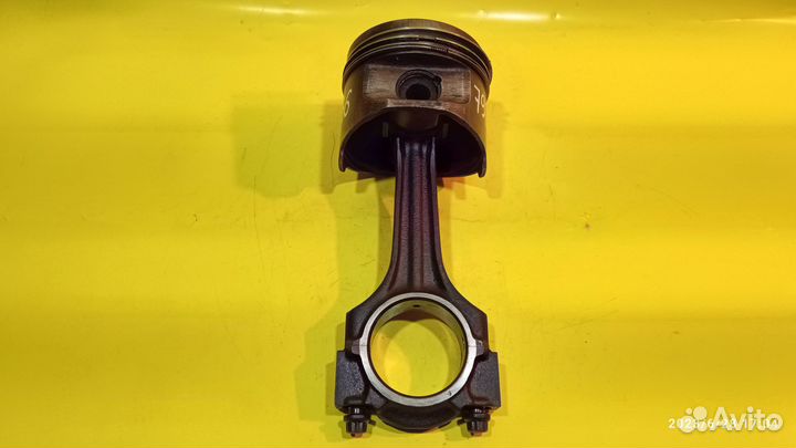 Поршень для Mercedes-Benz W124