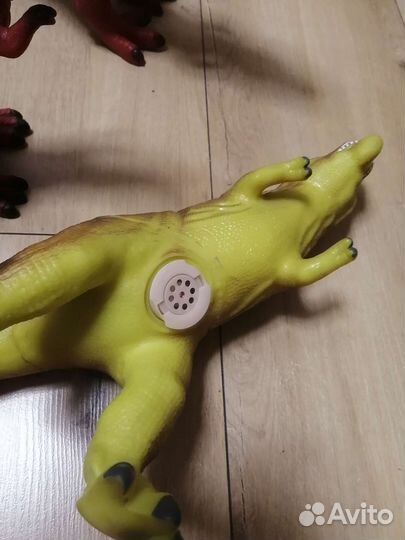 Мягкие резиновые динозавры