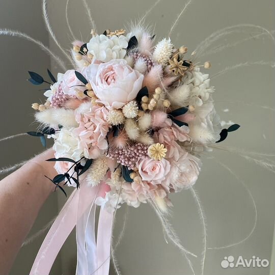 Букет невесты из стабилиз. цветов и сухоцветов