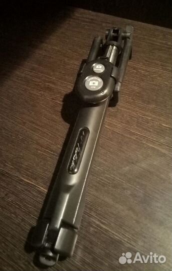 Монопод трипод с пультом управления