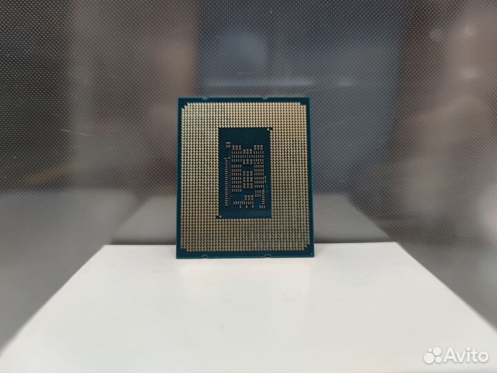 Процессор LGA 1200 Intel Core i3 10105F (новый)