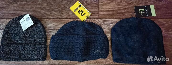 Шапки женские, новые