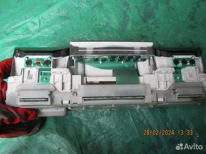 Toyota aristo 160 панель приборов