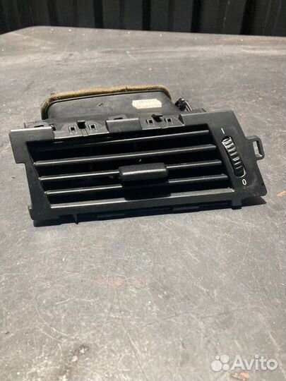 Дефлектор обдува передний левый Bmw 5 E60 M57D30