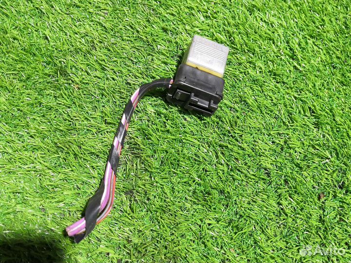 Реле Mercedes w140