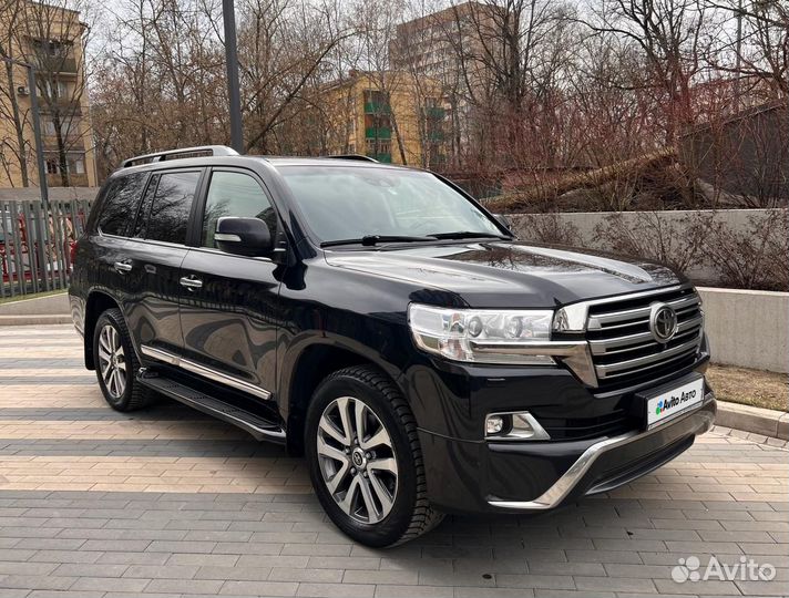 Toyota Land Cruiser 4.6 AT, 2017, 168 000 км