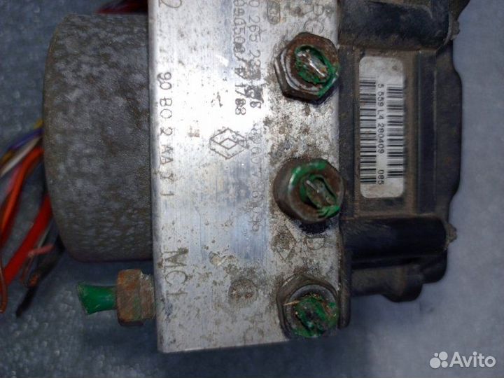 Блок ABS Renault Logan седан 1.4 K7JA710 2009