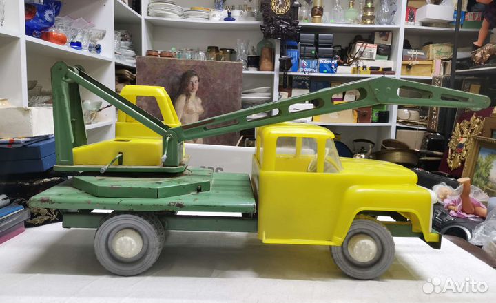 Игрушка детская машина ЗИЛ 130 Кран СССР (Ч)