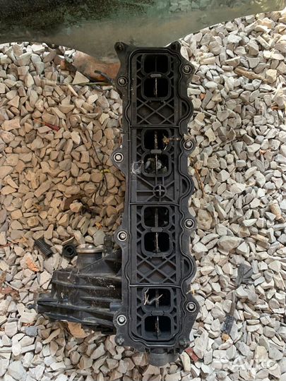 Мерседес Бенц коллектор впускной