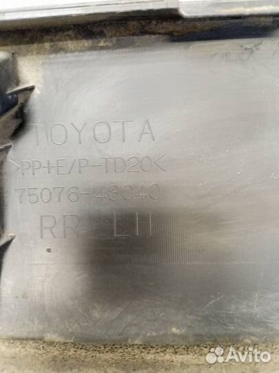 Накладка двери задней левой