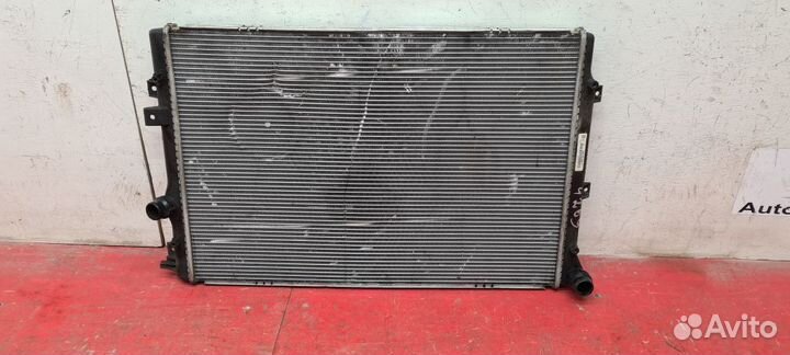 Радиатор охлаждения Volkswagen Tiguan