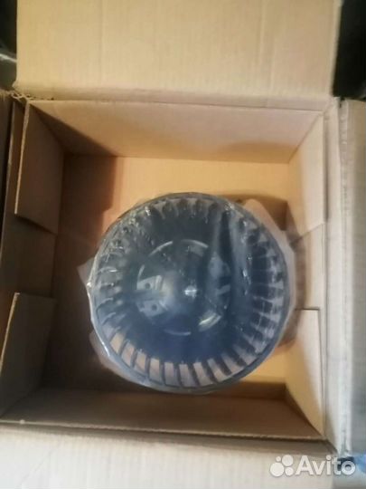 Вентилятор отопителя передний форд Транзит