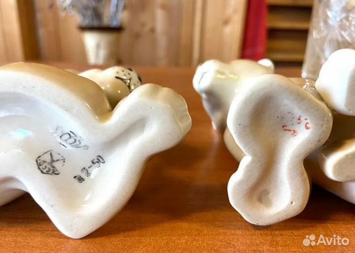 Статуэтки Львята лежащий и сидящий лфз СССР