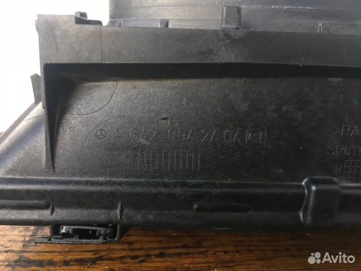 Корпус воздушного фильтра Mercedes S-Class W222