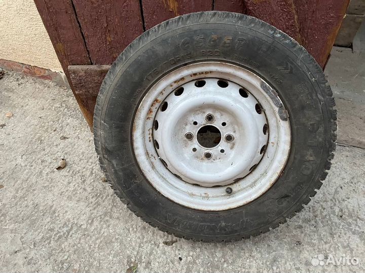 R13 Омскшина O-136 Escort 175/70, PCD 4x98 DIA 22