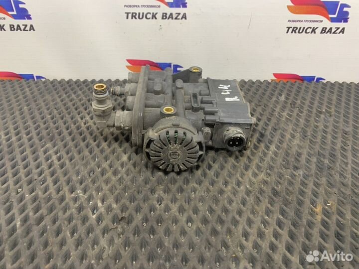 Кран уровня пола главный