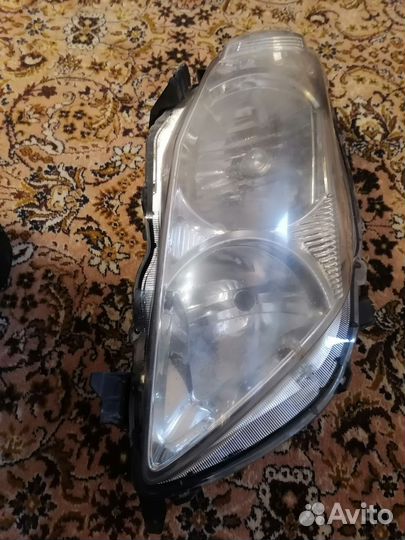 Фара toyota corolla 150