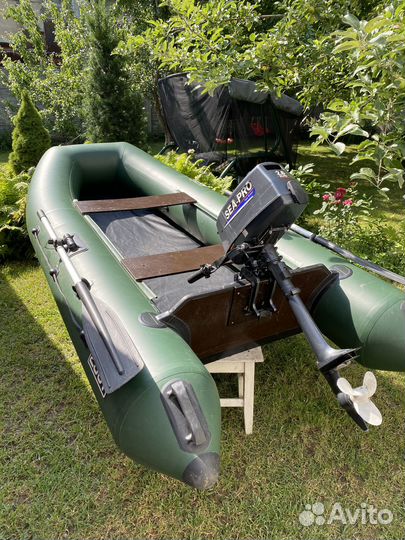 Продам лодку с мотором