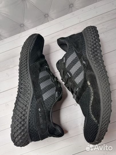 Кроссовки adidas zx4000