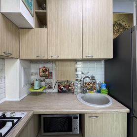 Квартира-студия, 42 м², 1/8 эт.