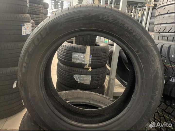 Tracmax X-Privilo TX5 195/55 R15 85V