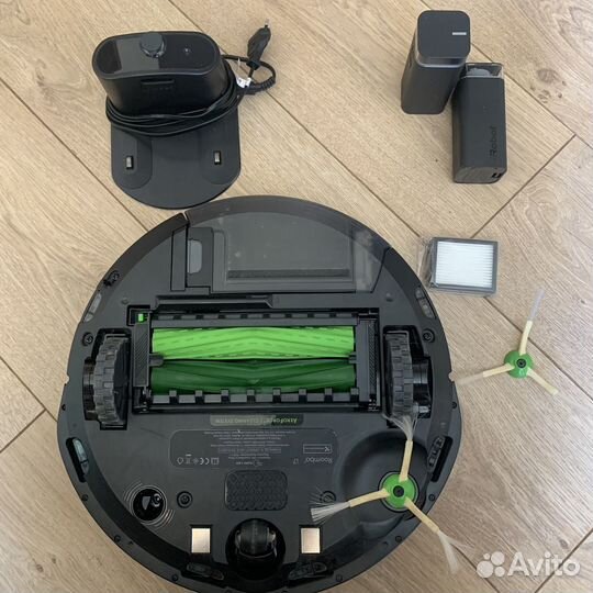 Робот пылесос irobot roomba i7