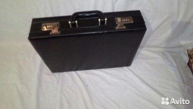 Дипломат с кодовым замком