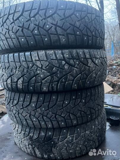Bridgestone Blizzak Spike-02 175/70 R14