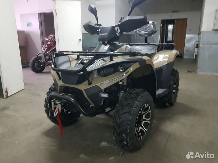 Квадроцикл Linhai-Yamaha (Ямаха) D300 витринный