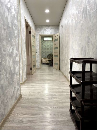 2-к. квартира, 62 м², 3/6 эт.