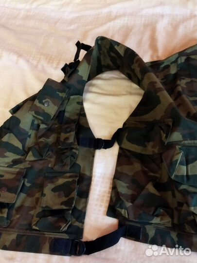 Жилет для рыбалки