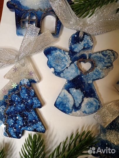 Новогодние игрушки из эпоксидной смолы