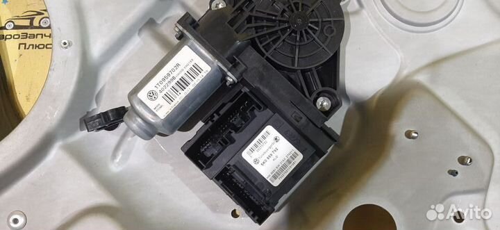 Стеклоподъемник Skoda Octavia A5 передний правый