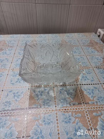 Хрустальная ваза