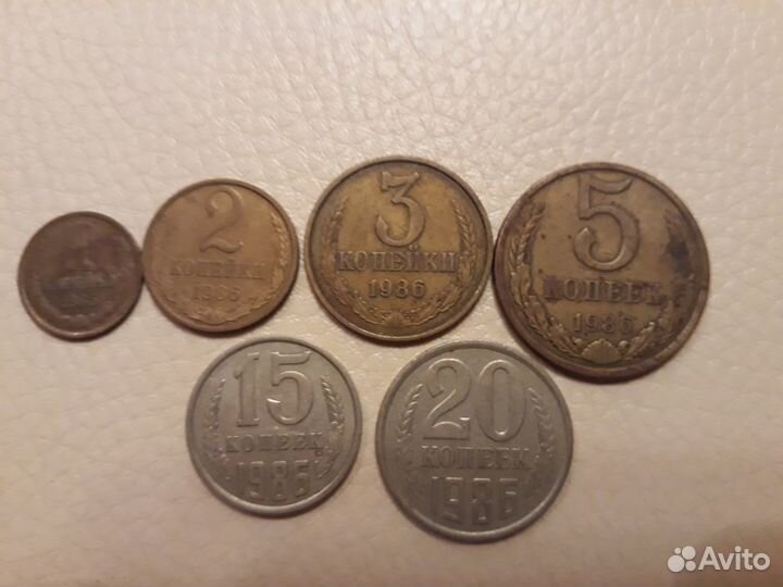 Марки собачки Монеты 1986