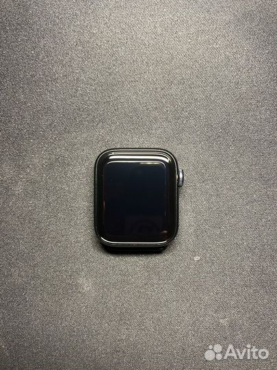 Apple watch se (Gen 2) 40mm Midnight Al Mid SB S/M