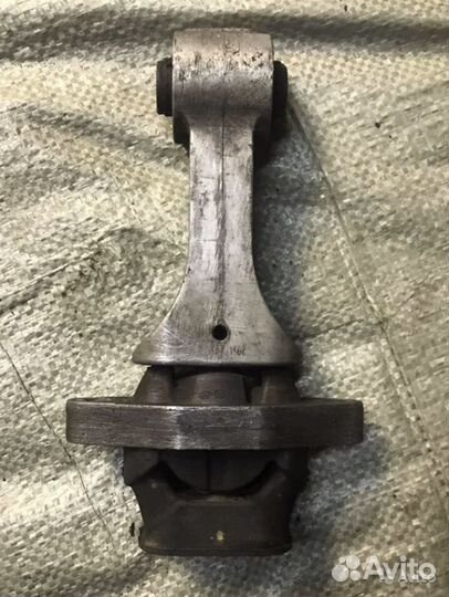 Задняя опора подушка кпп Kia ceed JD