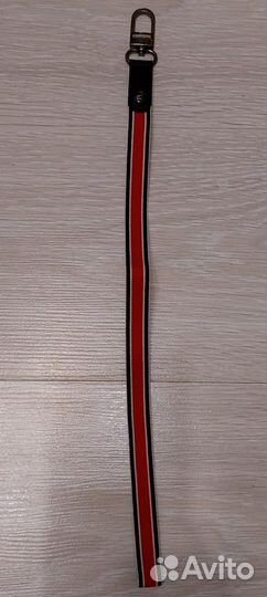 Брендовый брелок carrera