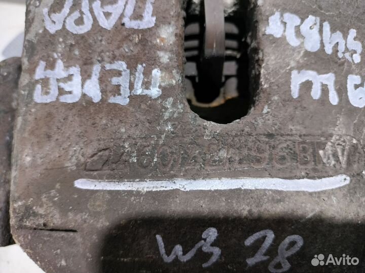 Суппорт тормозной передний левый правый BMW 5-сери