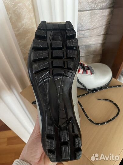 Лыжные ботинки 30-33 и 36-37