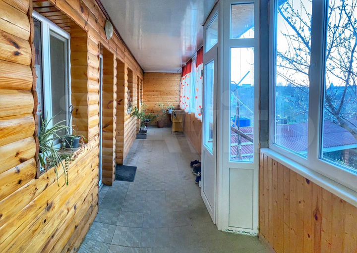 Комната 14 м² в 4-к., 2/2 эт.