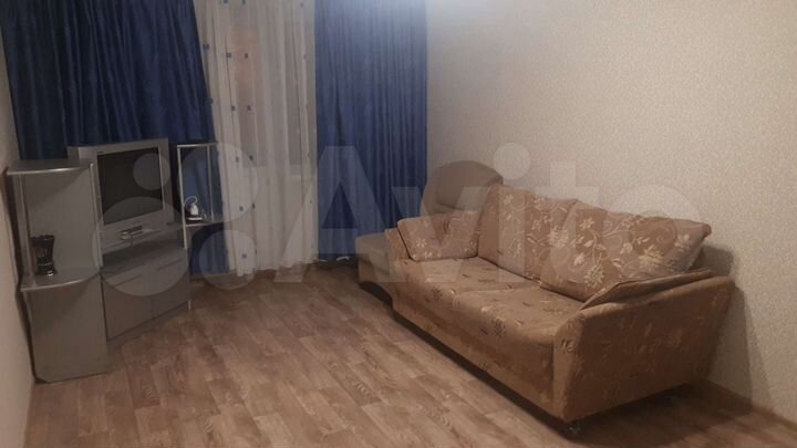 2-к. квартира, 43 м², 2/5 эт.