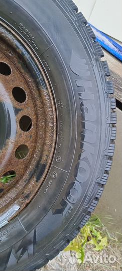 Hankook Winter I'Pike RS2 W429 215/65 R16 98T