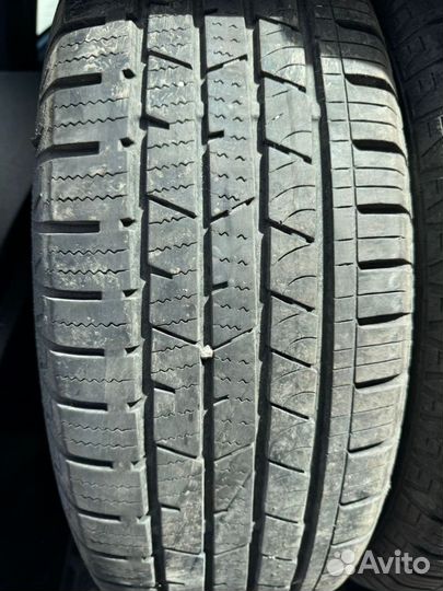 Continental ContiCrossContact LX 215/65 R16