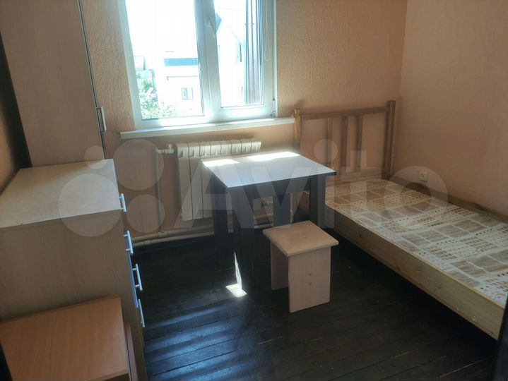 Комната 7 м² в 6-к., 2/3 эт.