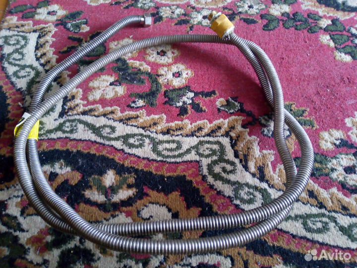 Гибкая подводка сильф. газ 3 метра с диэлектриком